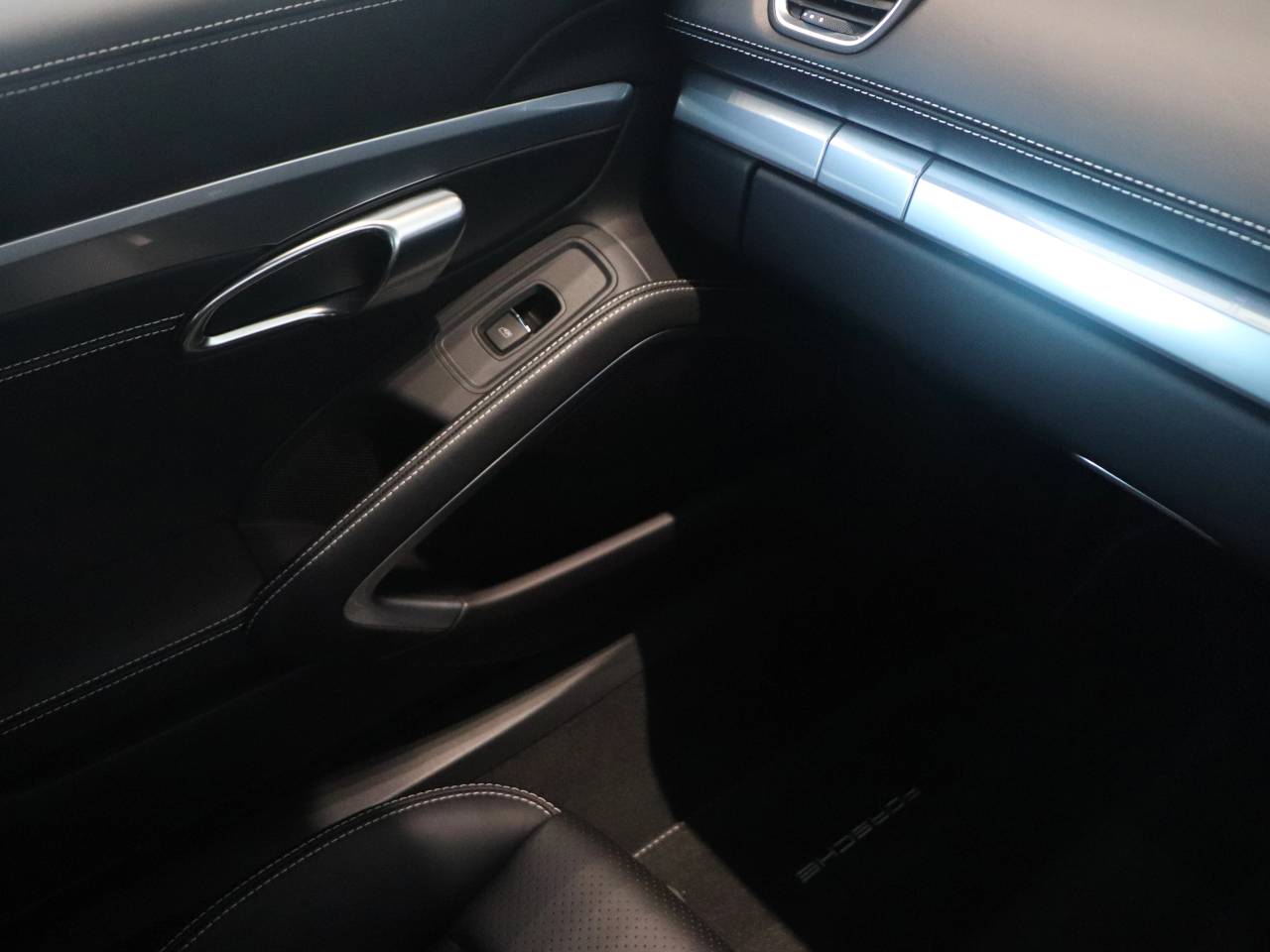 718 (982) BOXSTER STYLE EDITION image 29