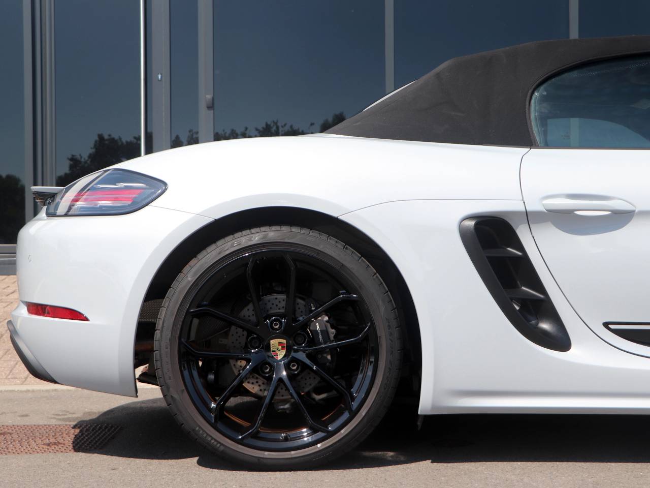 718 (982) BOXSTER STYLE EDITION image 13
