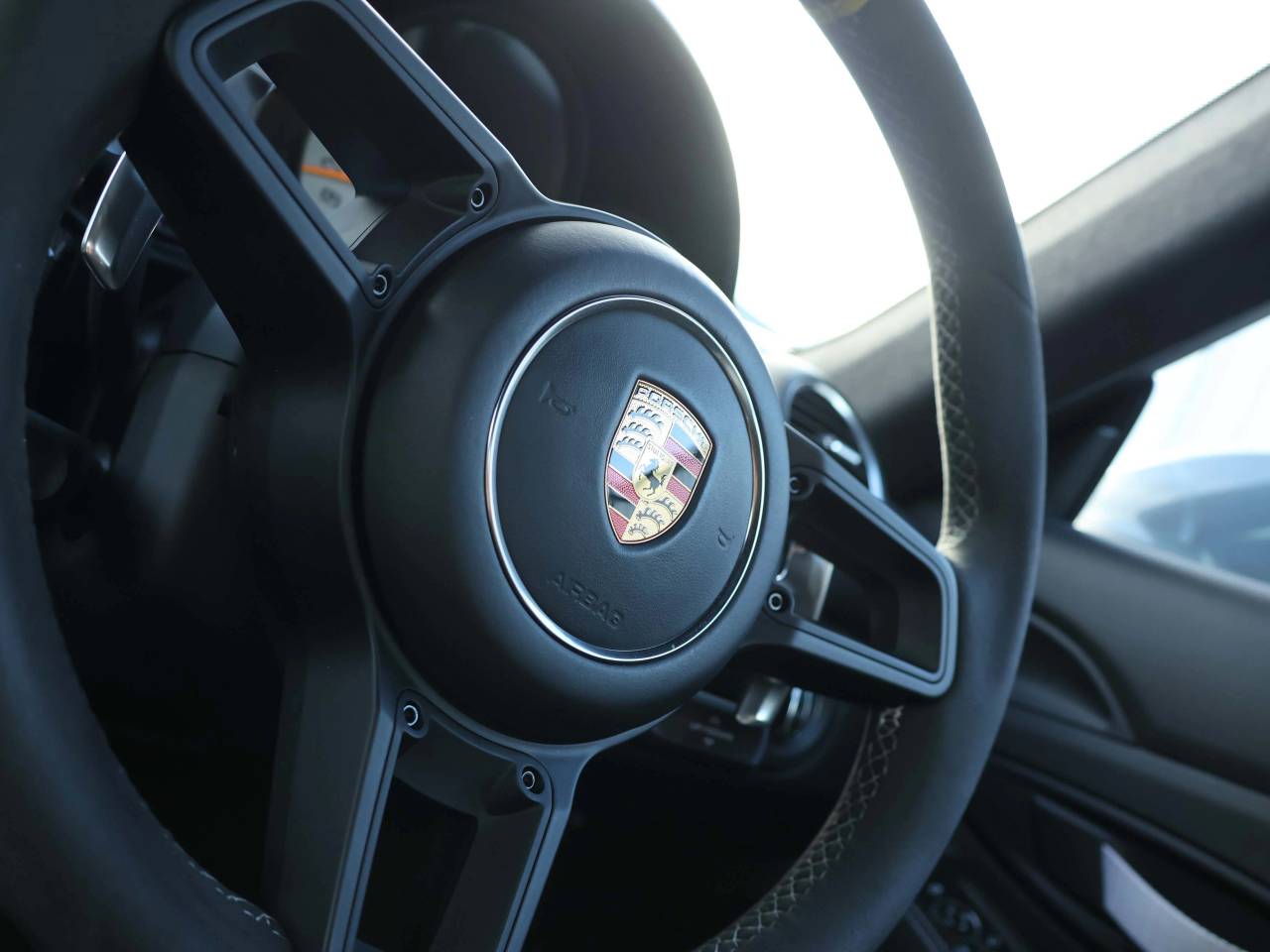 718 (982) CAYMAN GT4 PDK (7) image 35