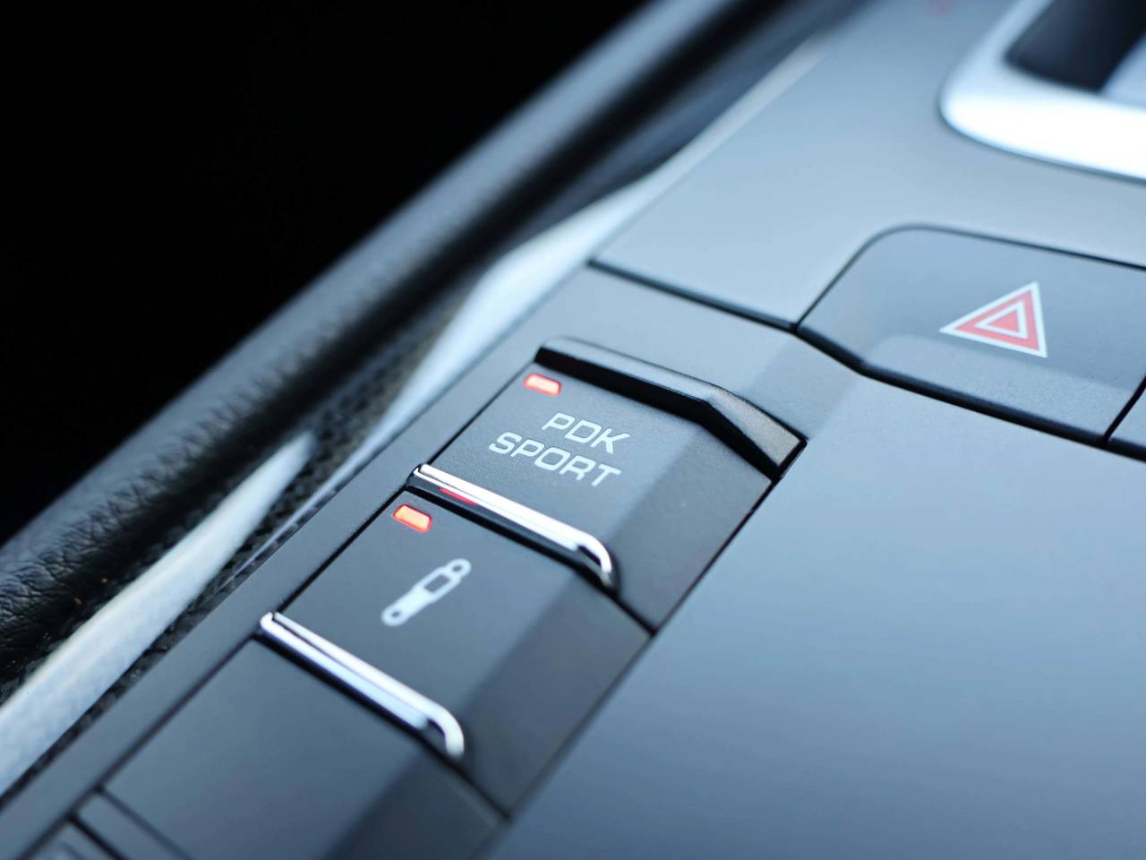 718 (982) CAYMAN GT4 PDK (7) image 22