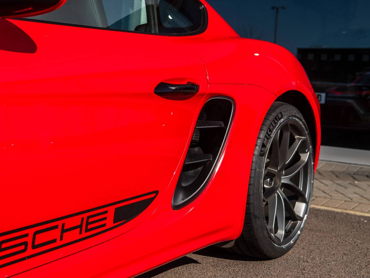 718 (982) CAYMAN STYLE EDITION image 11