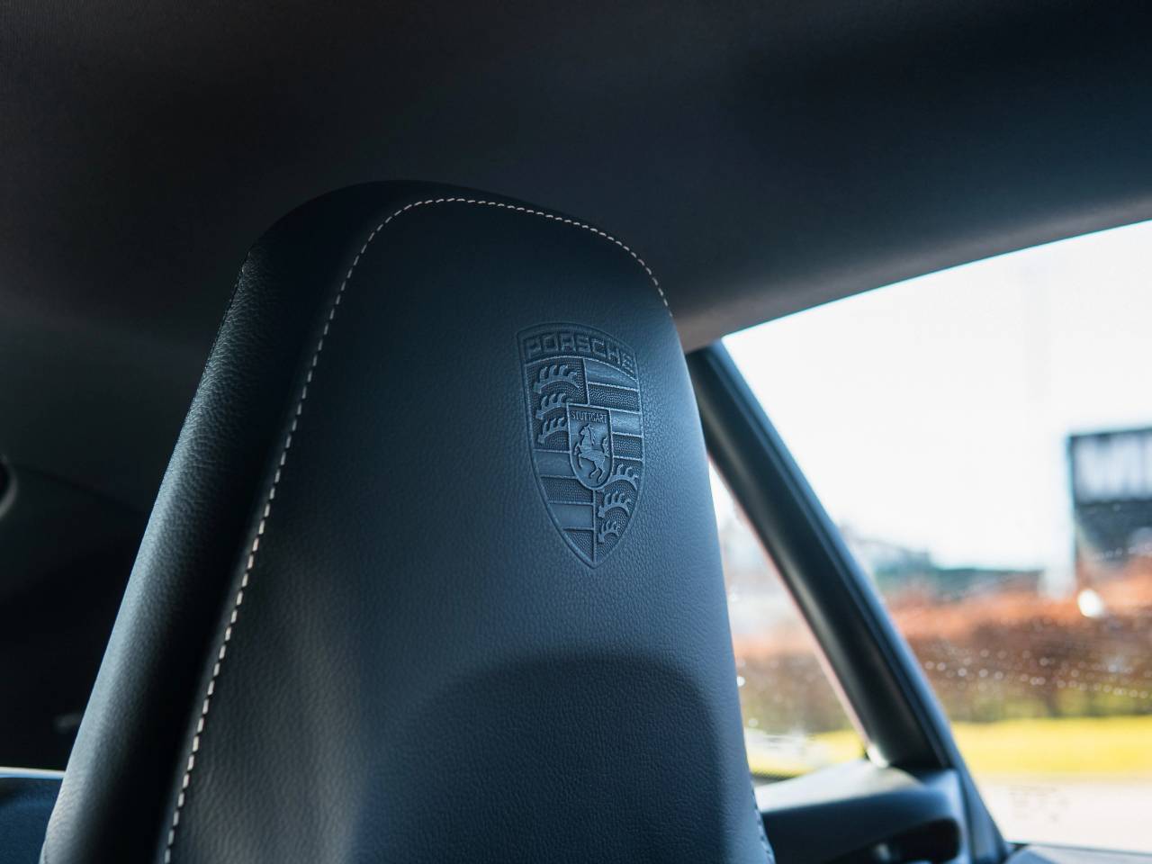 718 (982) CAYMAN STYLE EDITION image 17
