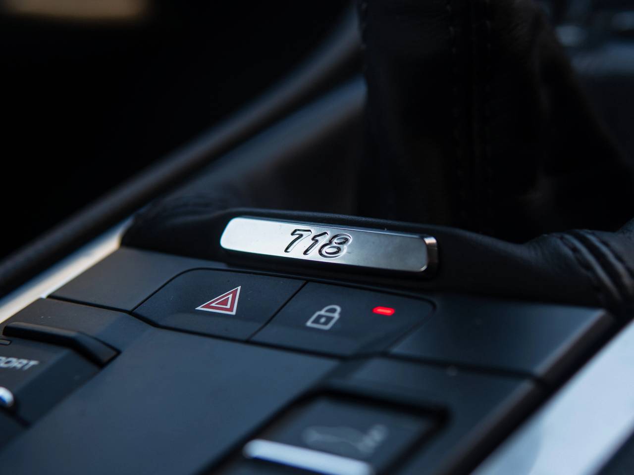 718 (982) CAYMAN STYLE EDITION image 25