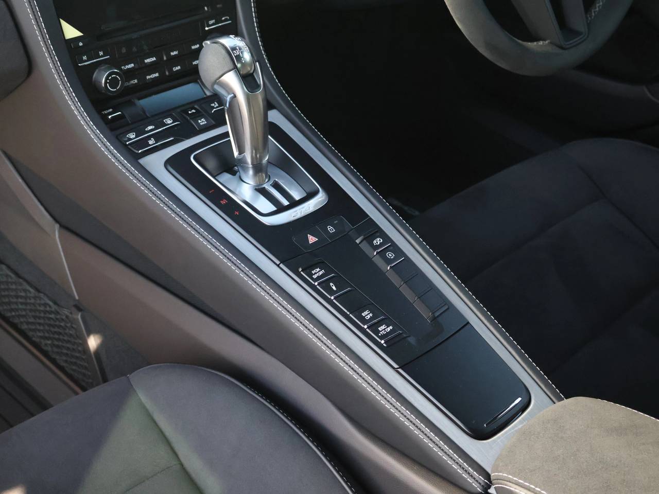 718 (982) CAYMAN GT4 PDK (9) image 21