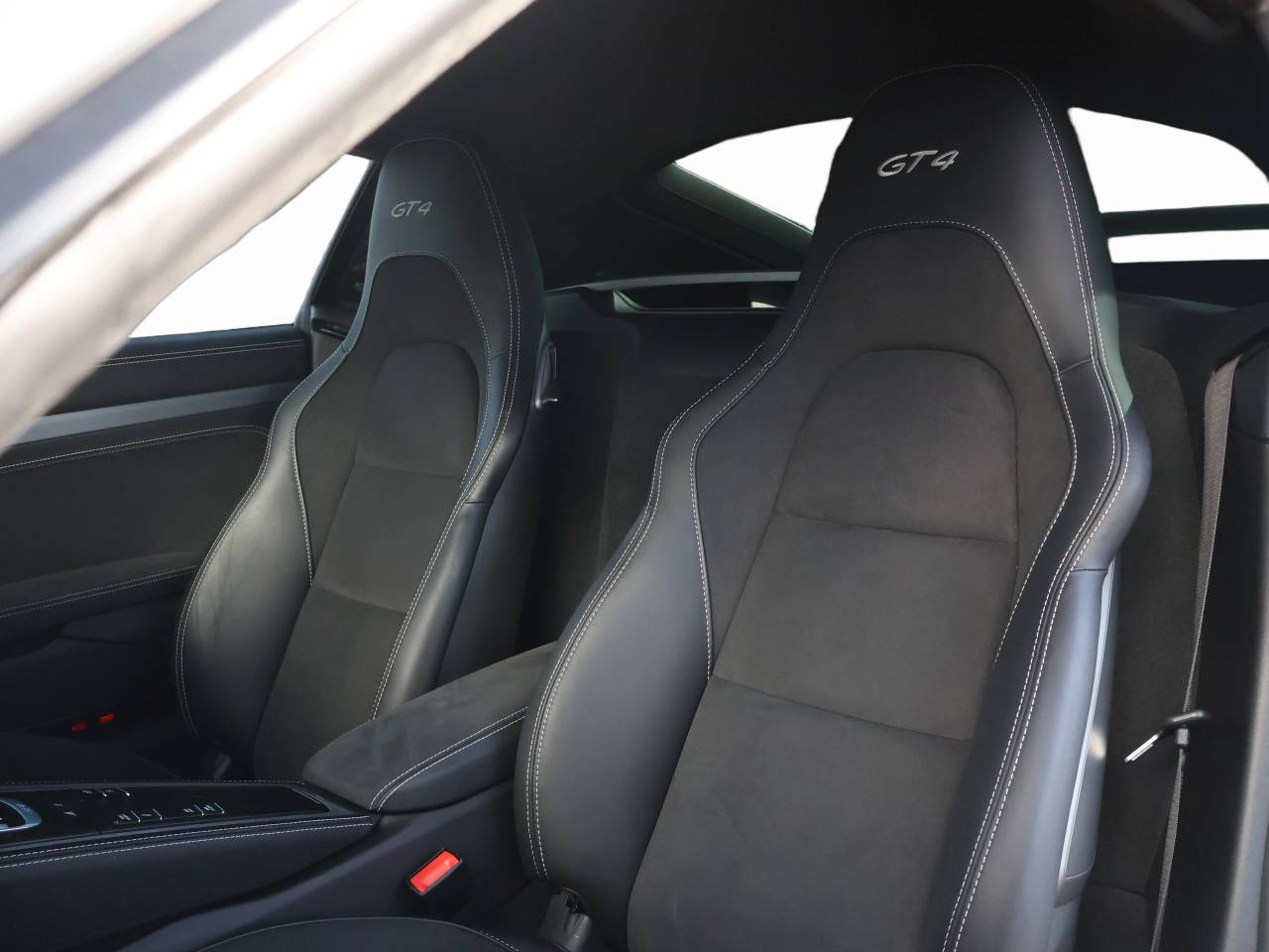 718 (982) CAYMAN GT4 PDK (9) image 05