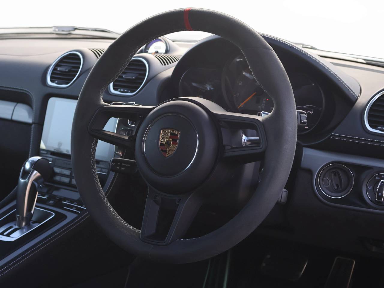 718 (982) CAYMAN GT4 PDK (9) image 19