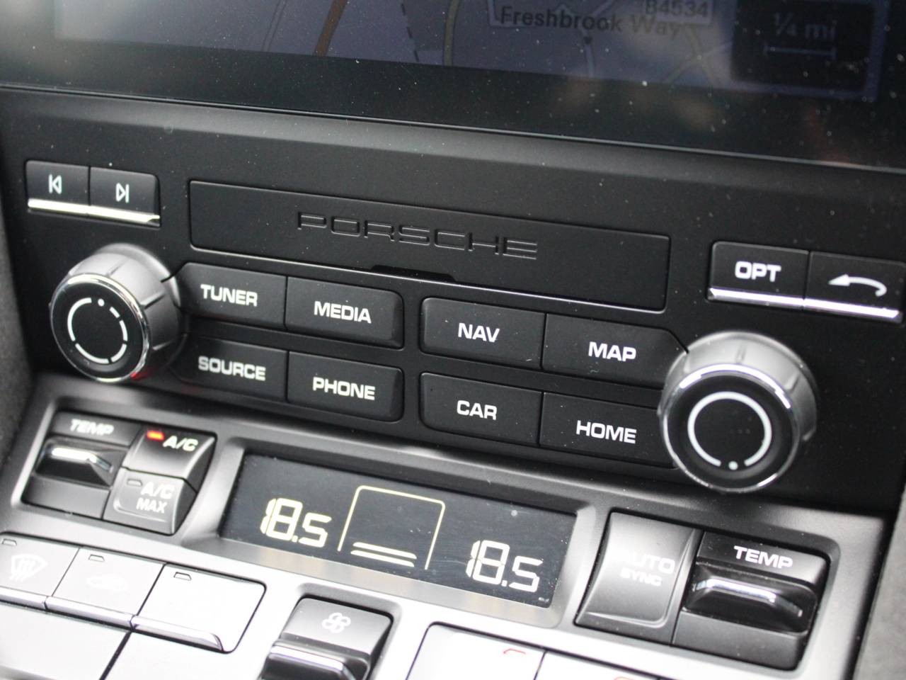 718 (982) CAYMAN GT4 RS PDK (3) image 31