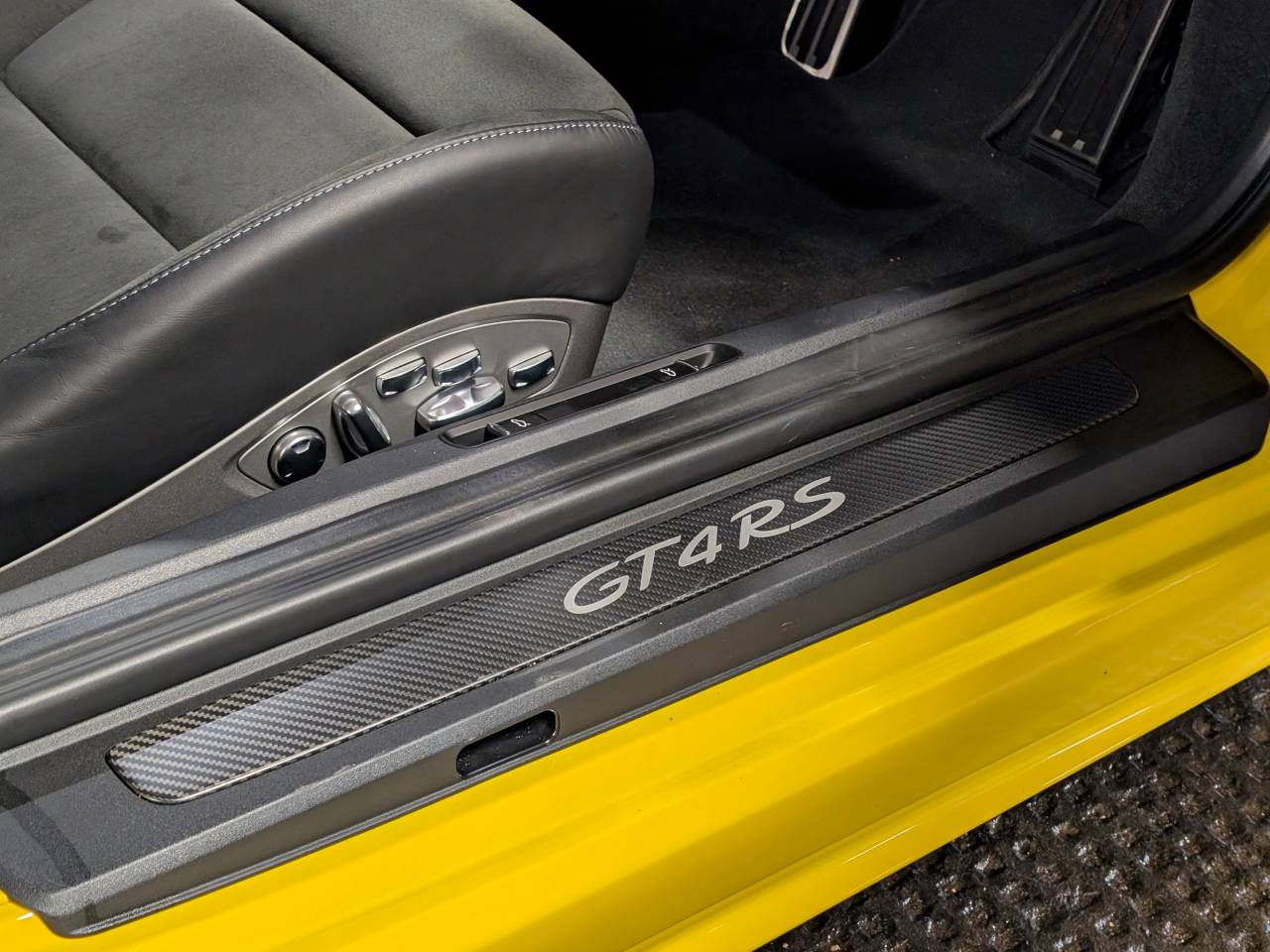 718 (982) CAYMAN GT4 RS PDK (2) image 32