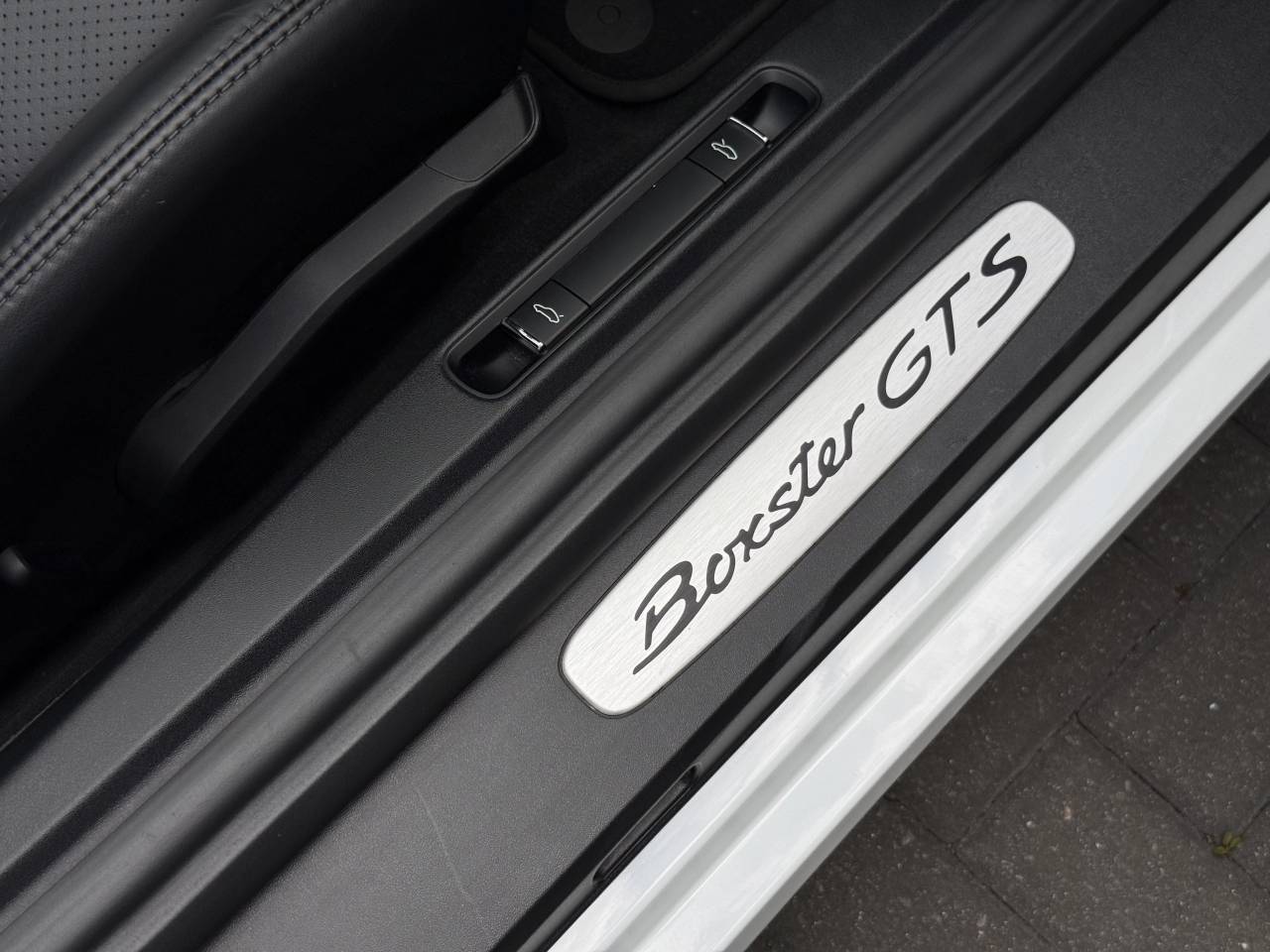 Boxster (981) GTS image 18