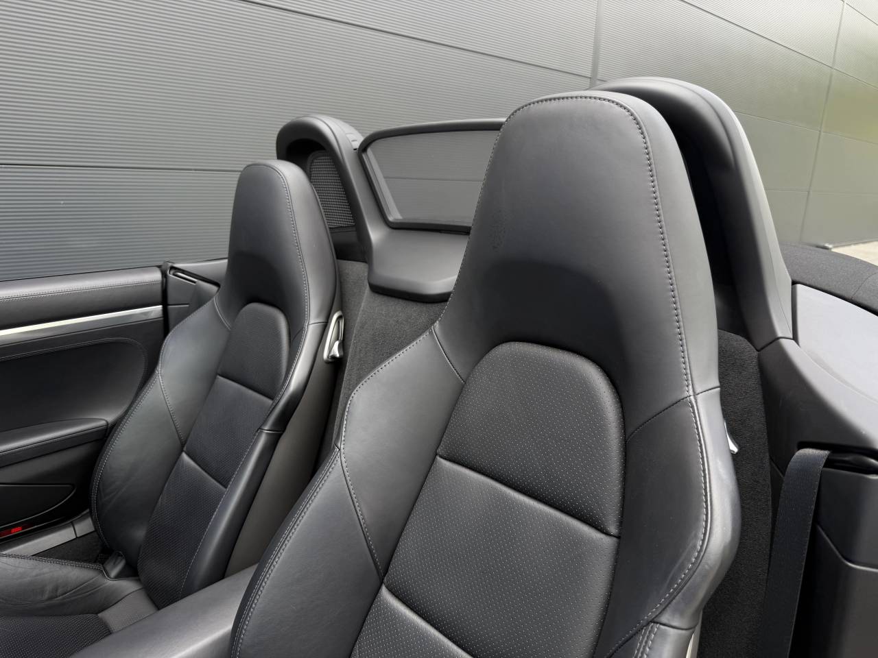 Boxster (981) GTS image 13
