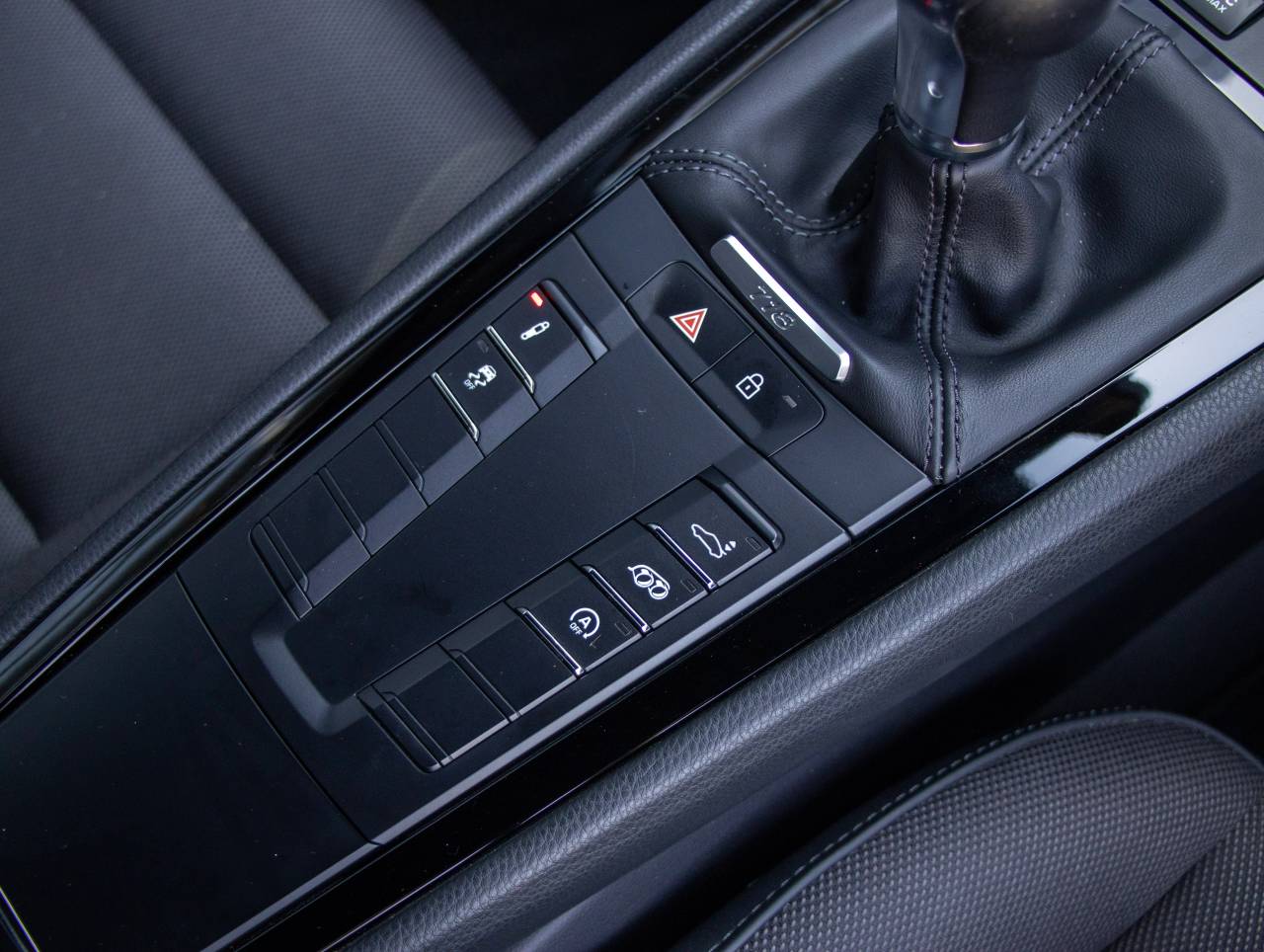 718 (982) CAYMAN T (4) image 18