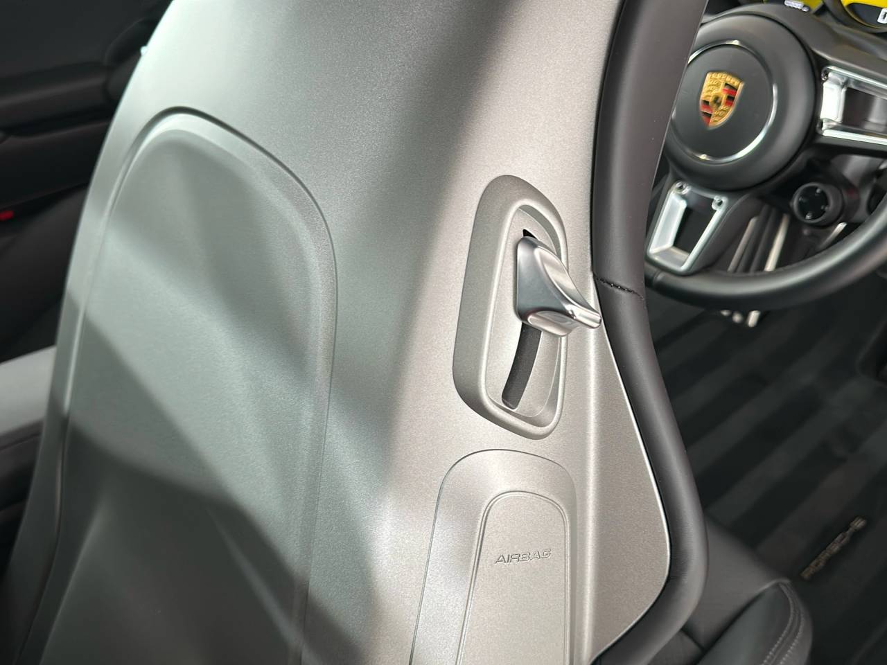 718 (982) CAYMAN GTS (13) image 04