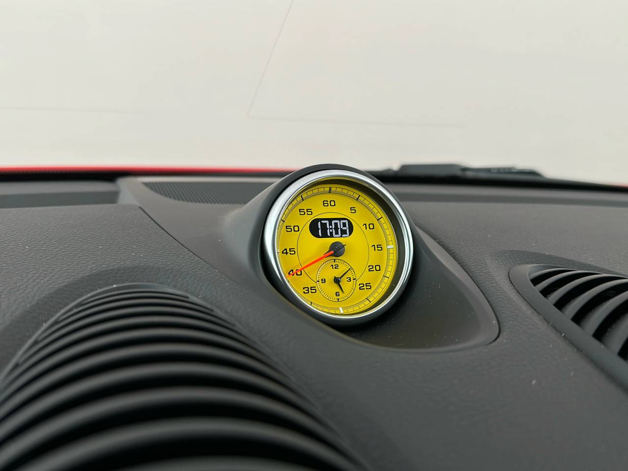 718 (982) CAYMAN GTS (13) image 12