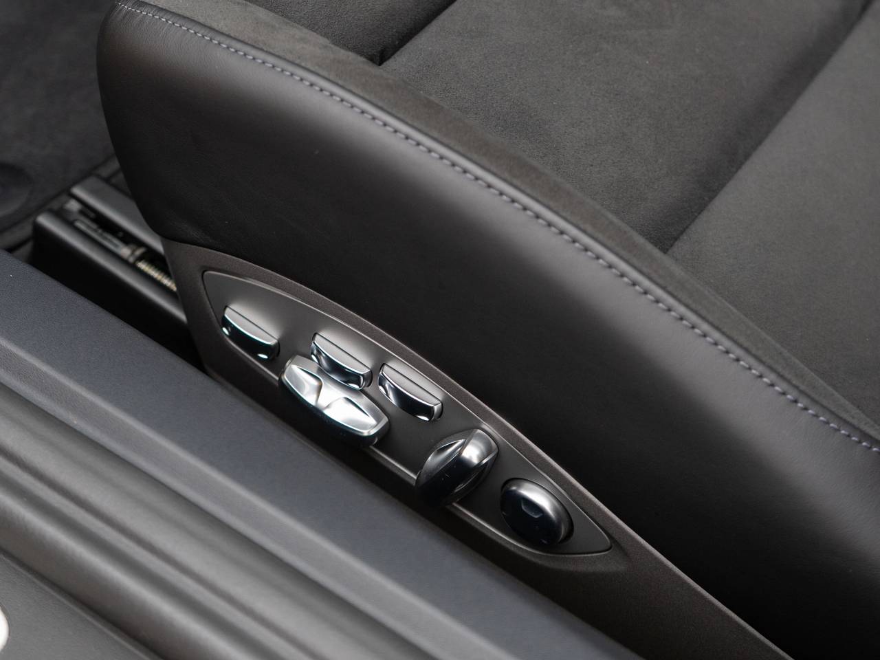 718 (982) BOXSTER GTS (3) image 31