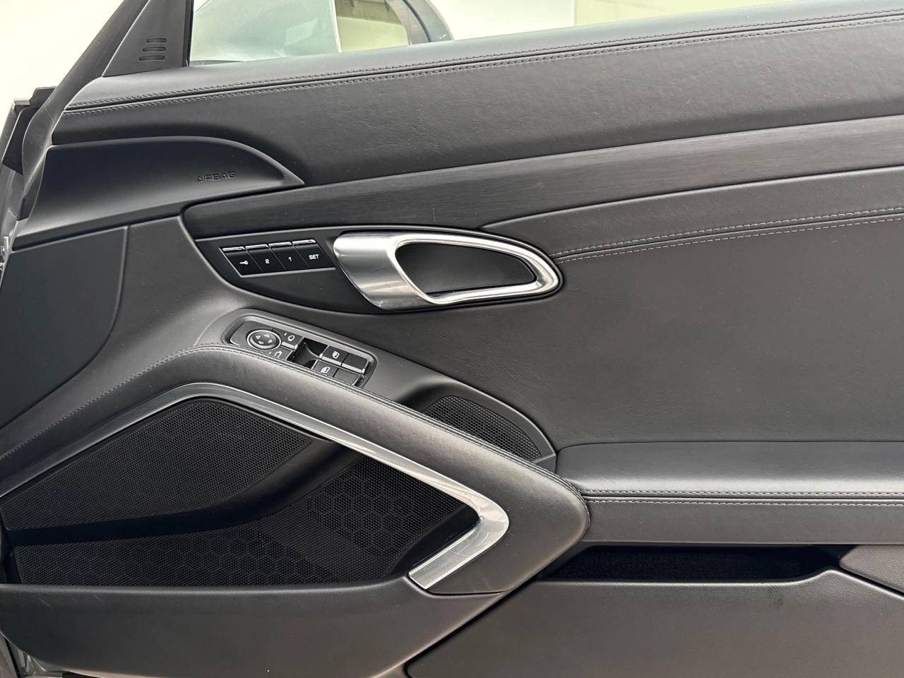 718 (982) CAYMAN GTS (8) image 32