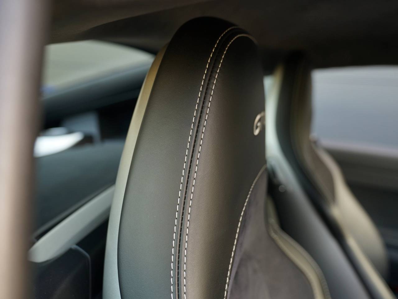 718 (982) CAYMAN GT4 (20) image 16