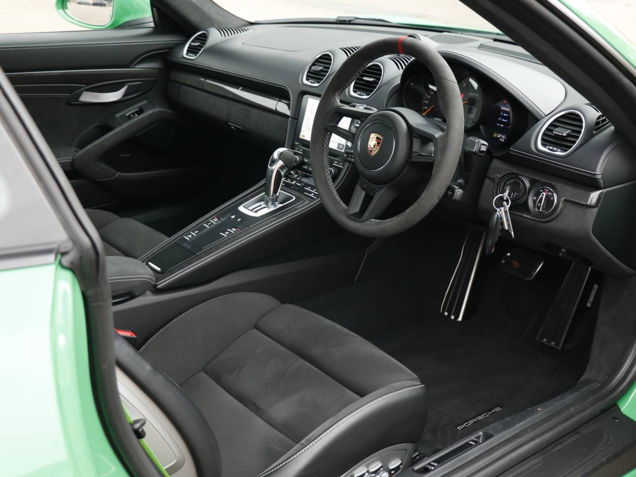 718 (982) CAYMAN GT4 PDK (9) image 05