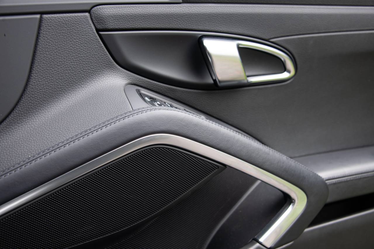 718 (982) CAYMAN (7) image 36