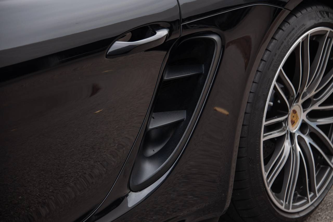 718 (982) CAYMAN (7) image 21