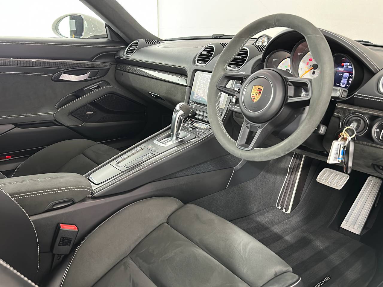 718 (982) CAYMAN GT4 PDK (19) image 10