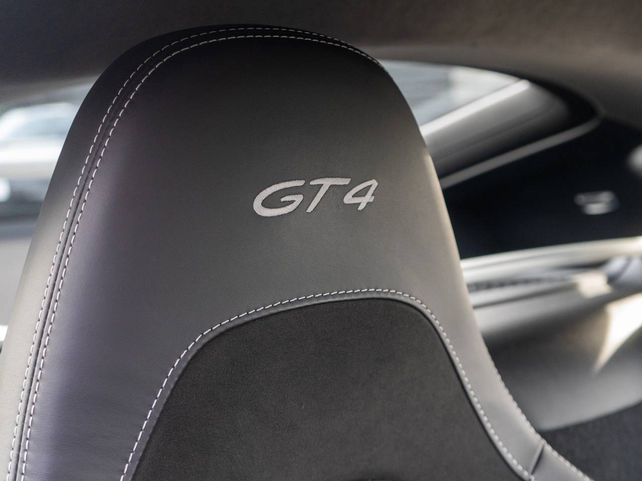 718 (982) CAYMAN GT4 (12) image 36