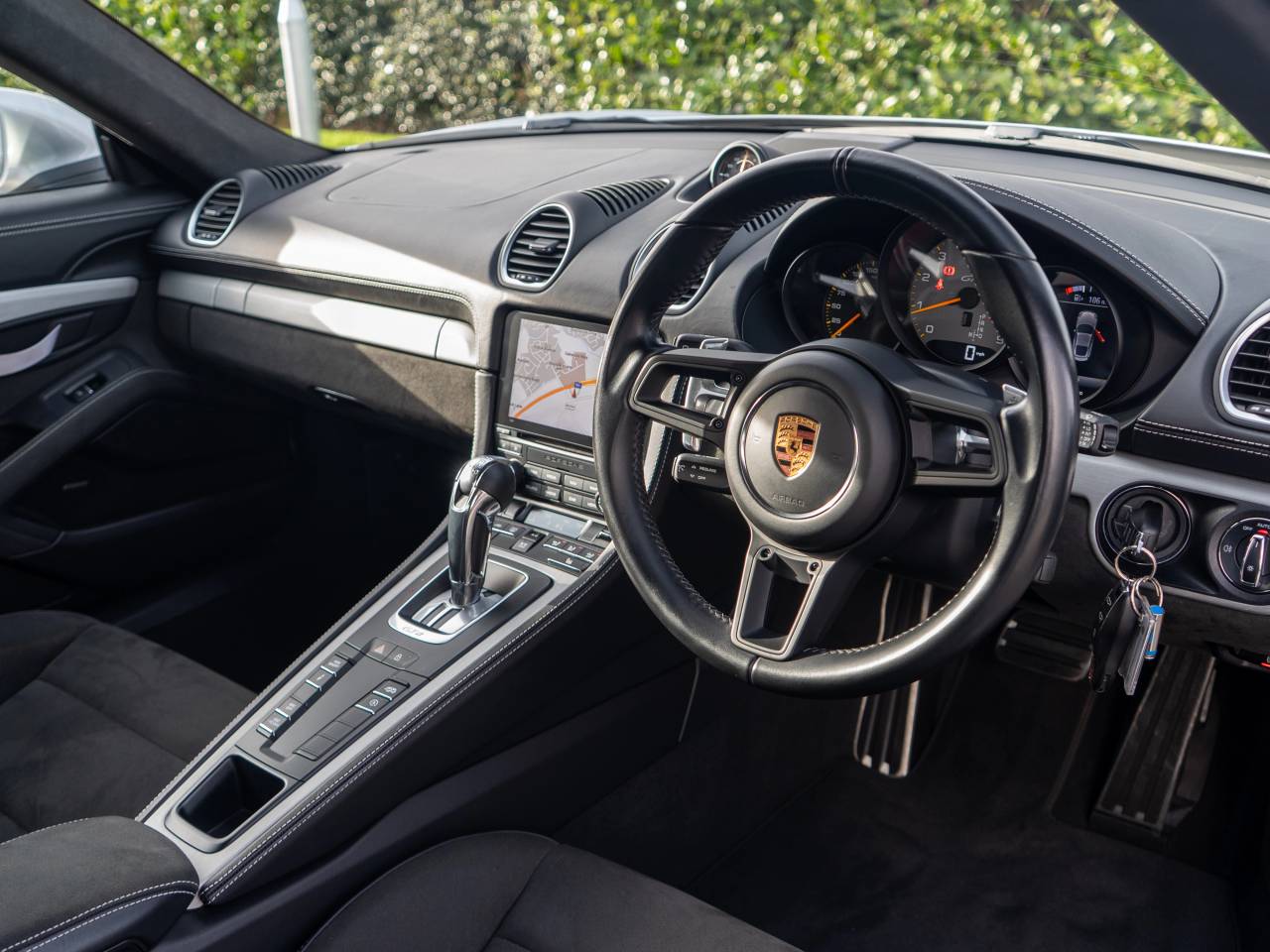 718 (982) CAYMAN GT4 (12) image 04