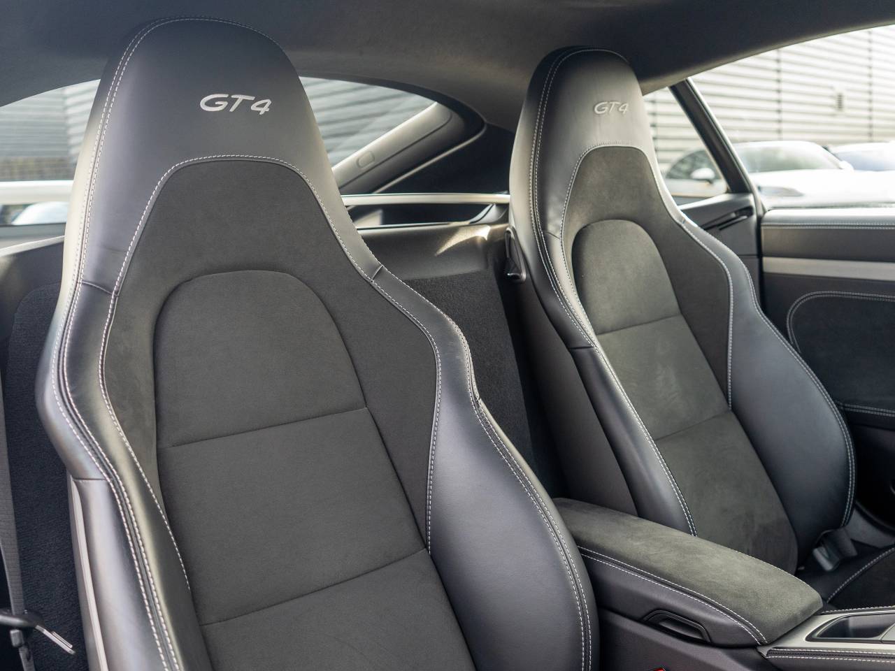 718 (982) CAYMAN GT4 (12) image 28