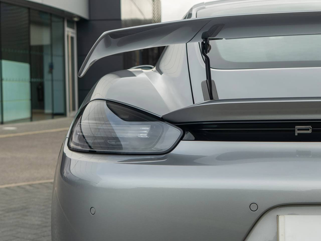 718 (982) CAYMAN GT4 (12) image 14