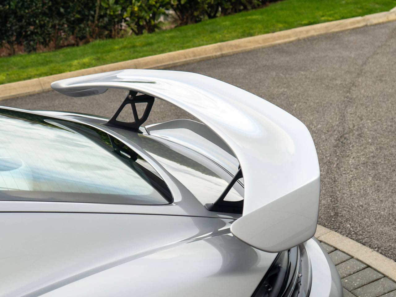 718 (982) CAYMAN GT4 (12) image 16