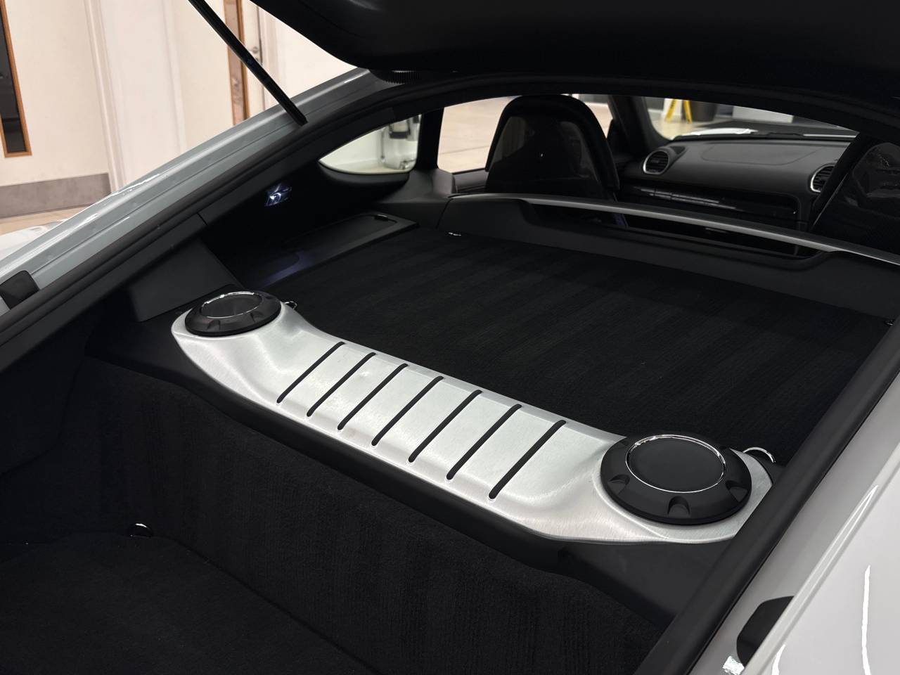 718 (982) CAYMAN GT4 image 49