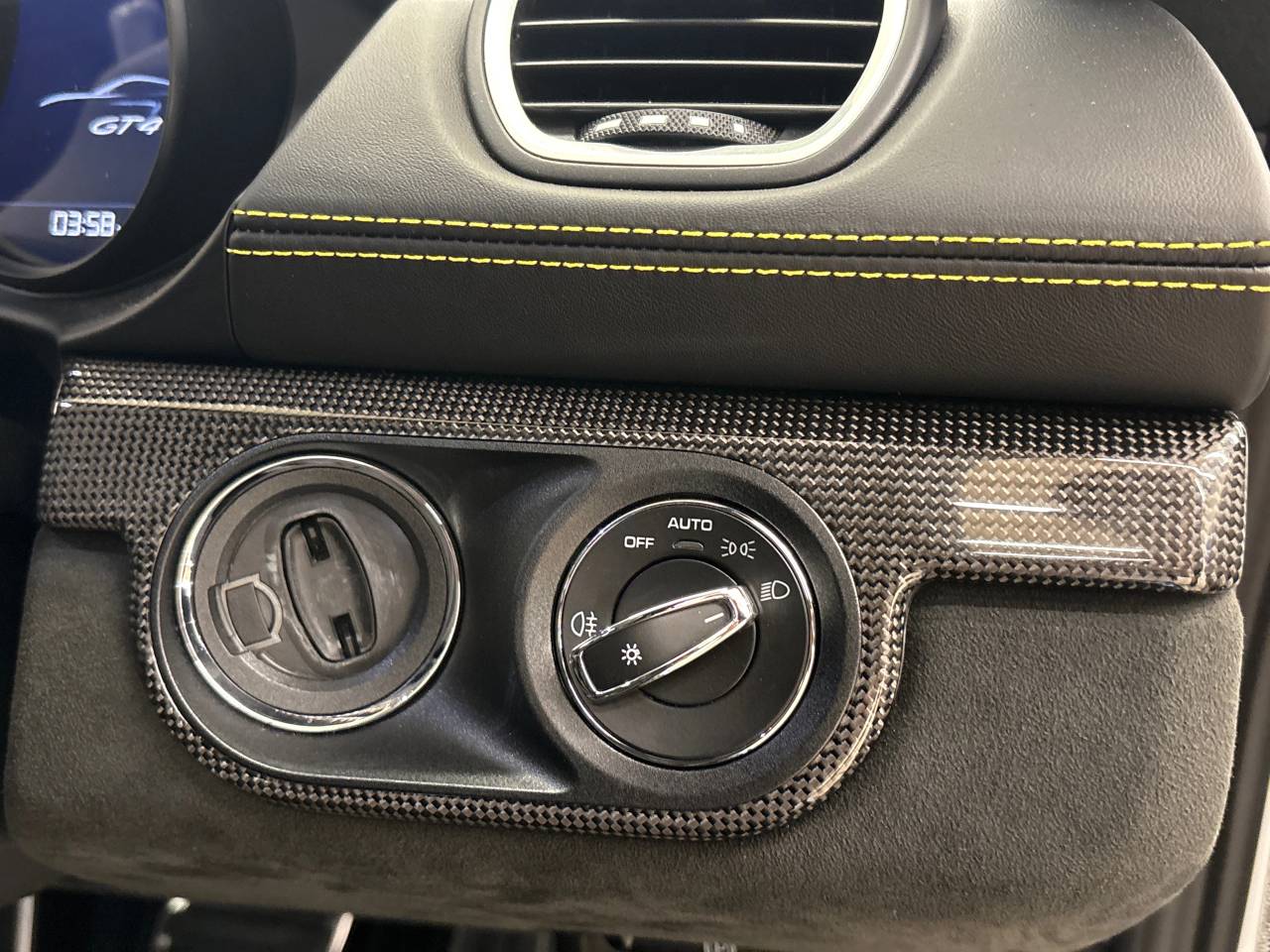 718 (982) CAYMAN GT4 image 53