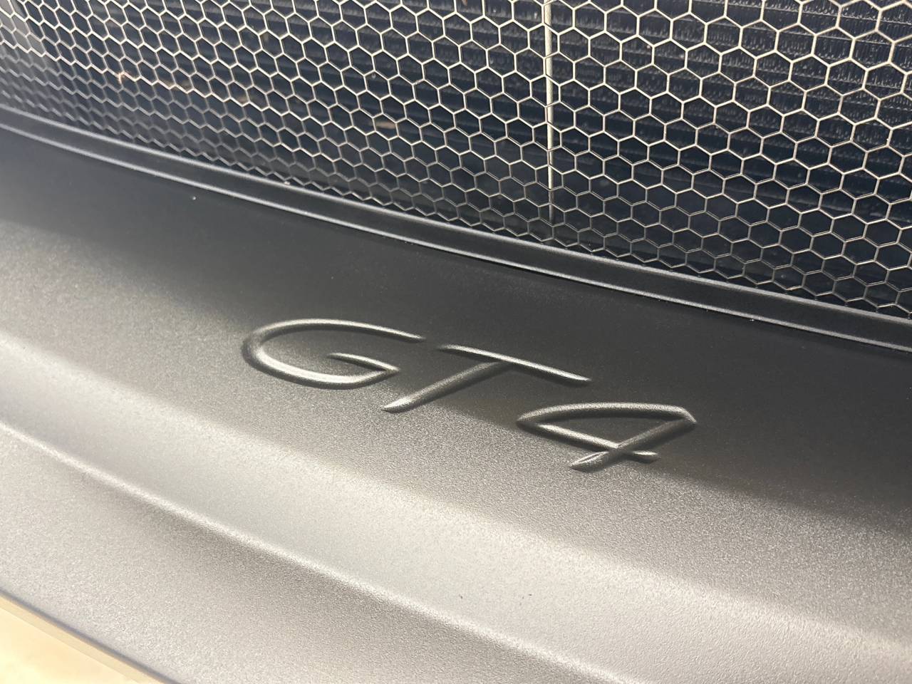 718 (982) CAYMAN GT4 image 16