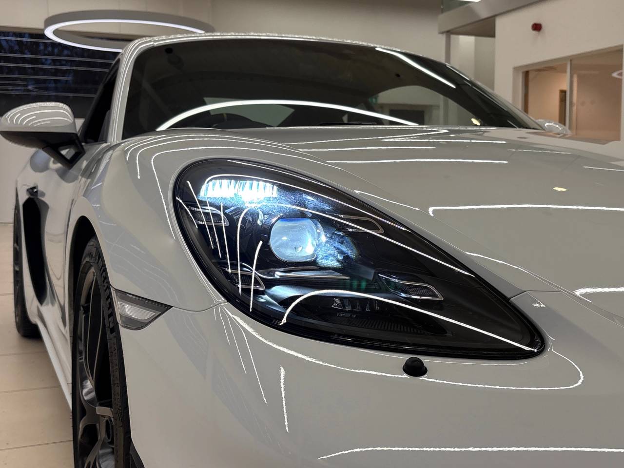 718 (982) CAYMAN GT4 image 11