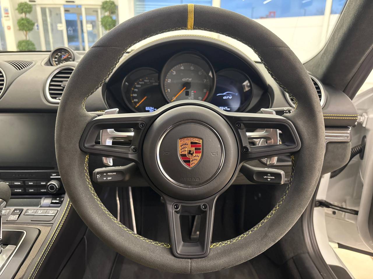 718 (982) CAYMAN GT4 image 23