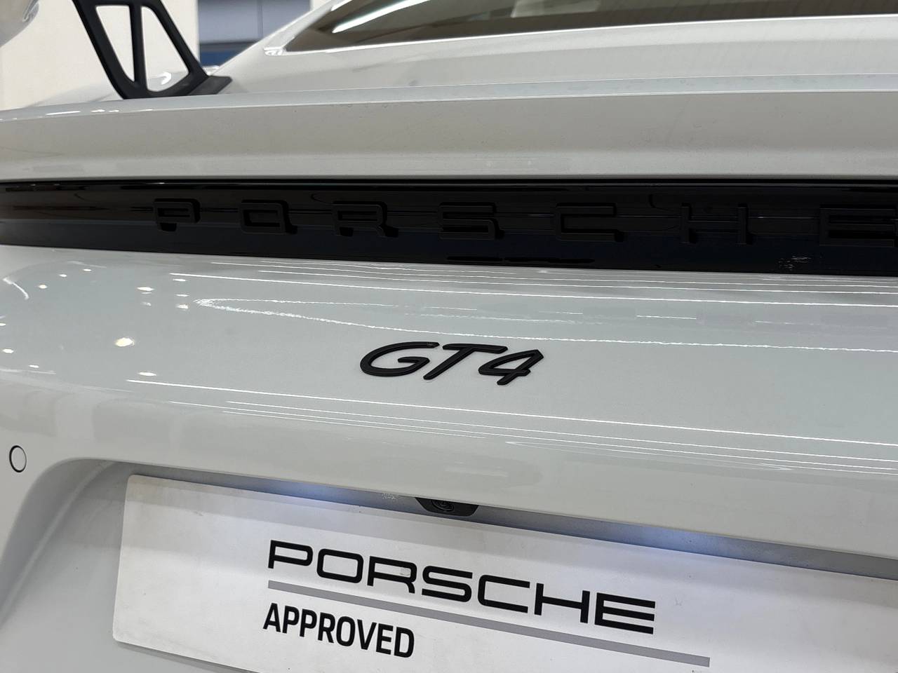 718 (982) CAYMAN GT4 image 19