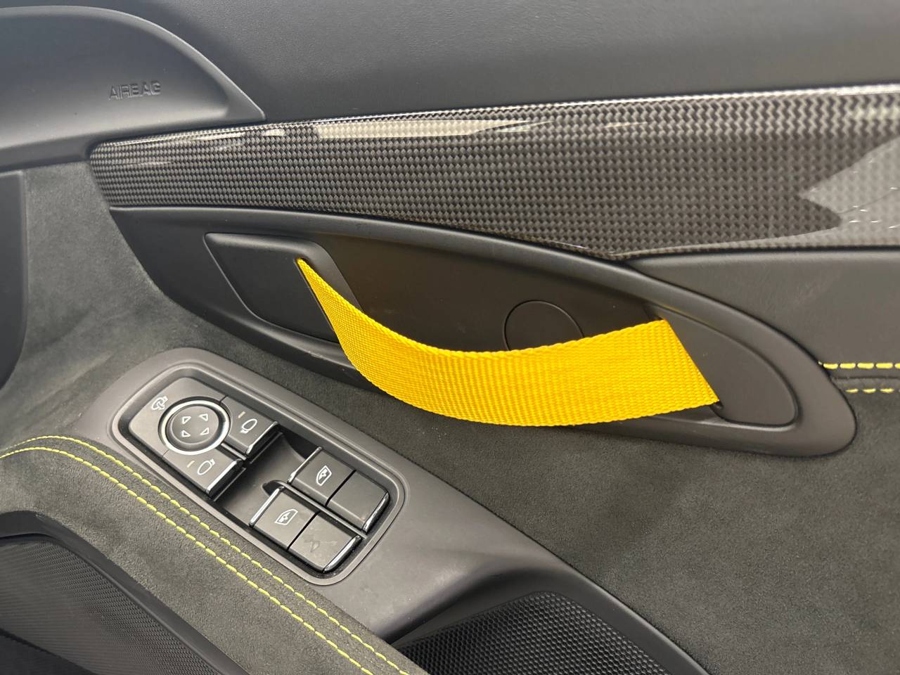 718 (982) CAYMAN GT4 image 31