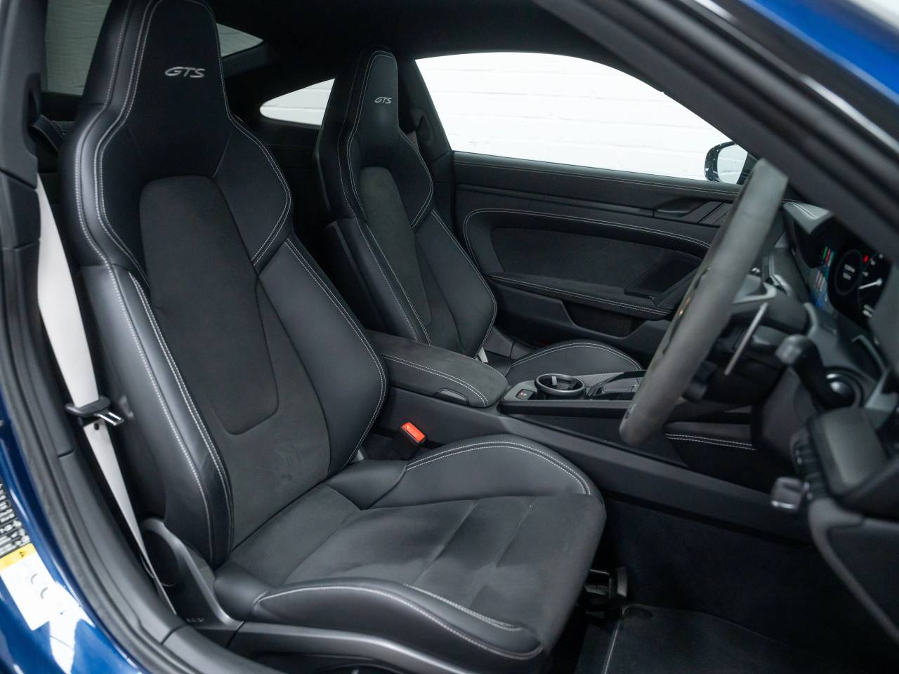 911 (992) CARRERA 4 GTS PDK (1) image 05