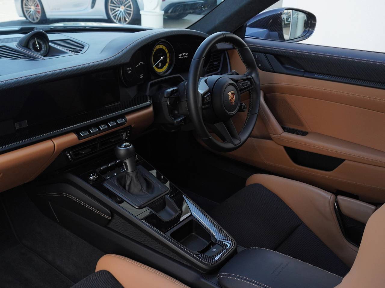 911 (992) GT3 TOURING PDK (6) image 27