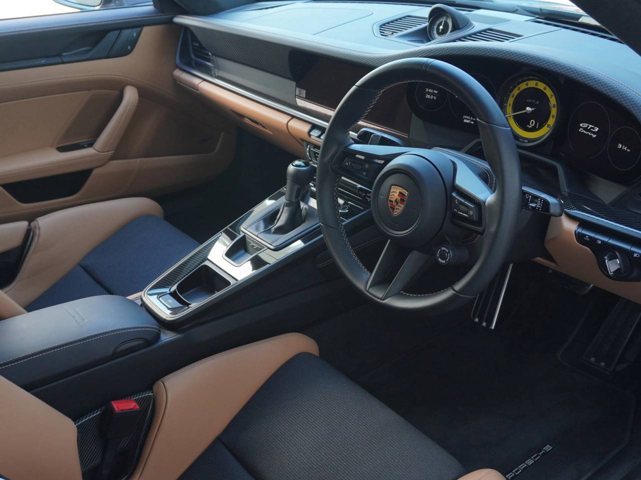911 (992) GT3 TOURING PDK (6) image 05