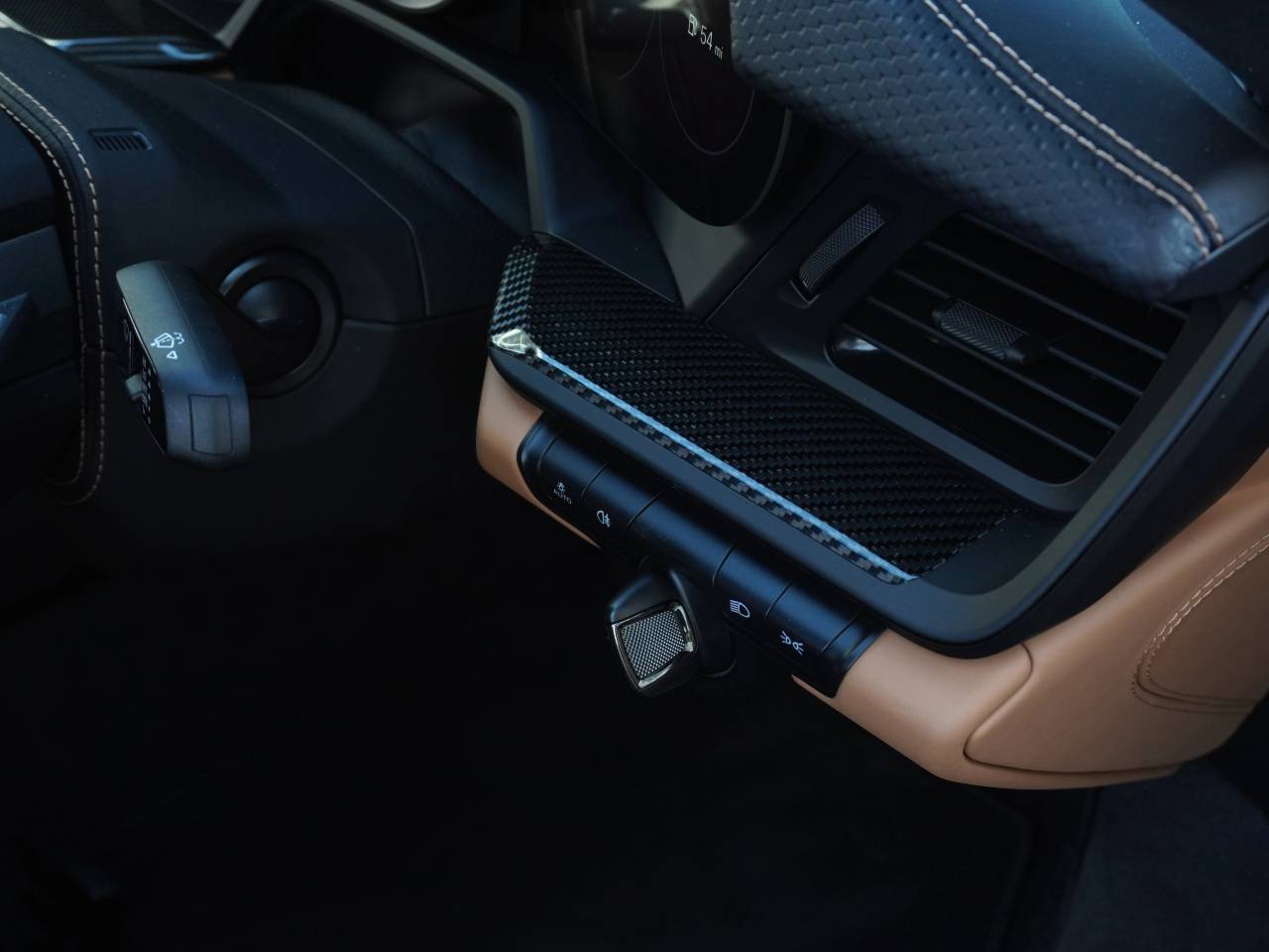 911 (992) GT3 TOURING PDK (6) image 36