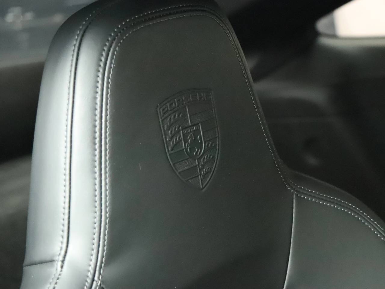 911 (992) GT3 TOURING PDK (6) image 35
