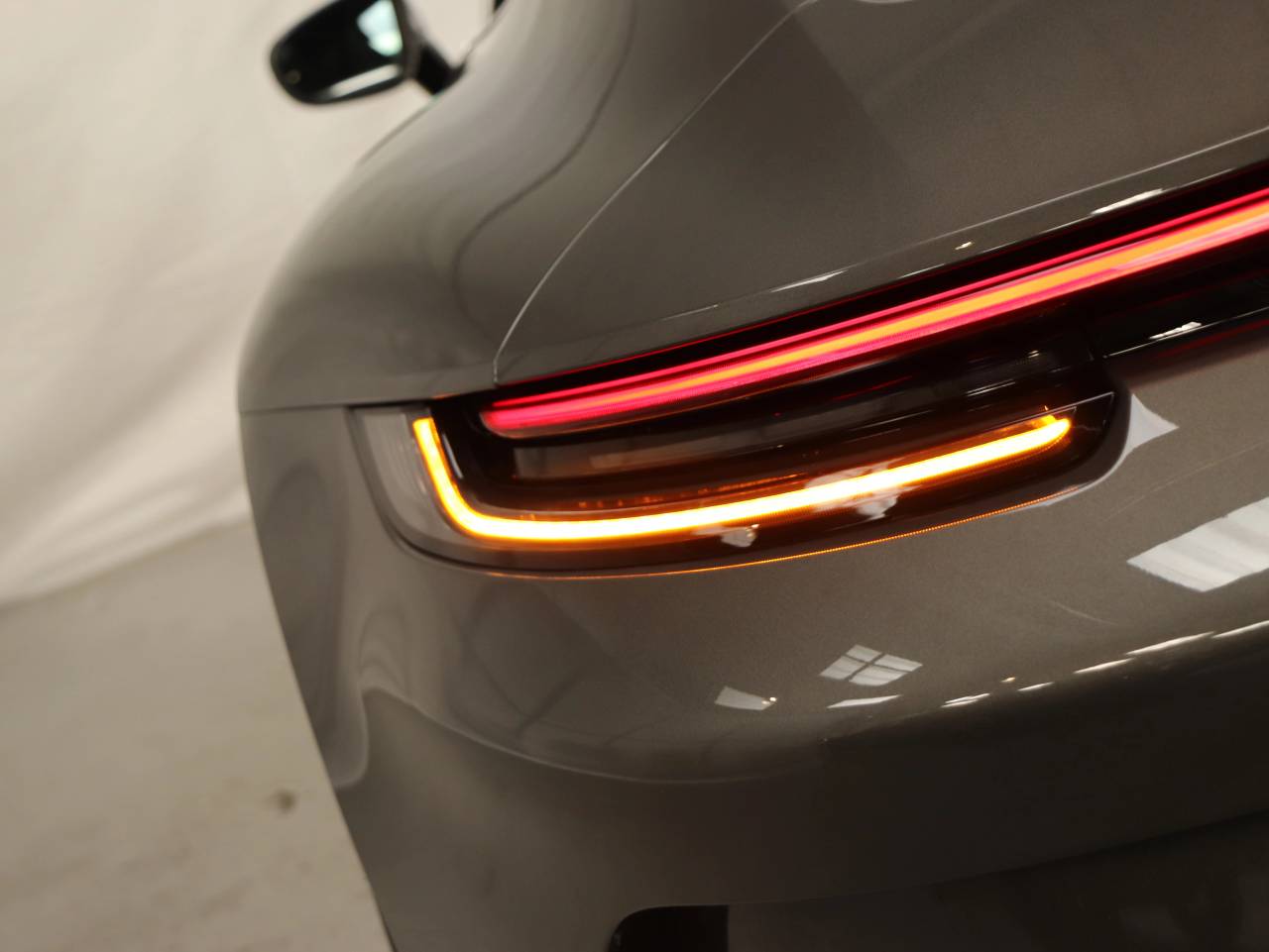 911 (992) GT3 TOURING PDK (6) image 14