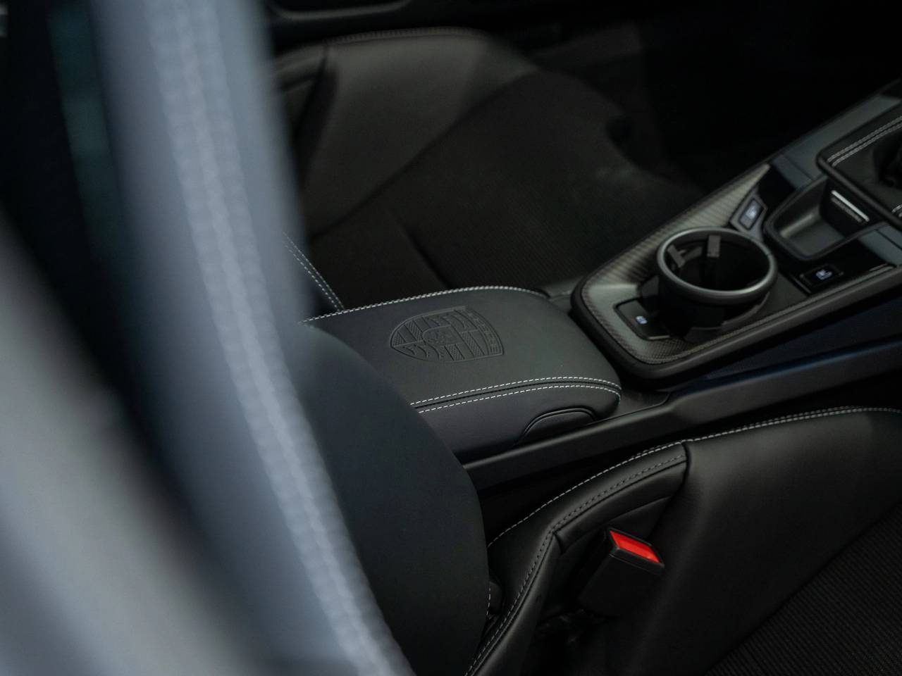 911 (992) GT3 TOURING image 34