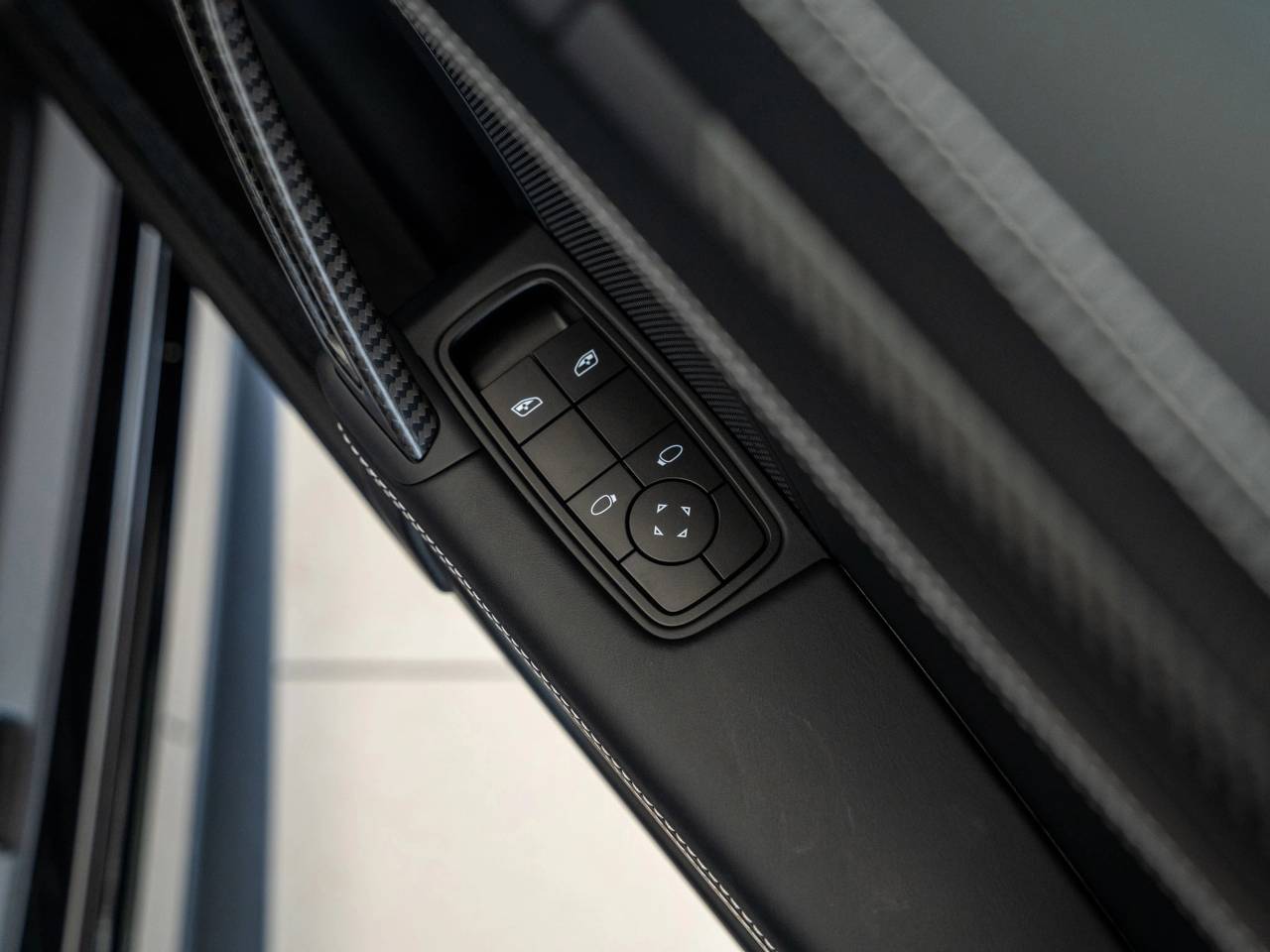 911 (992) GT3 TOURING image 39