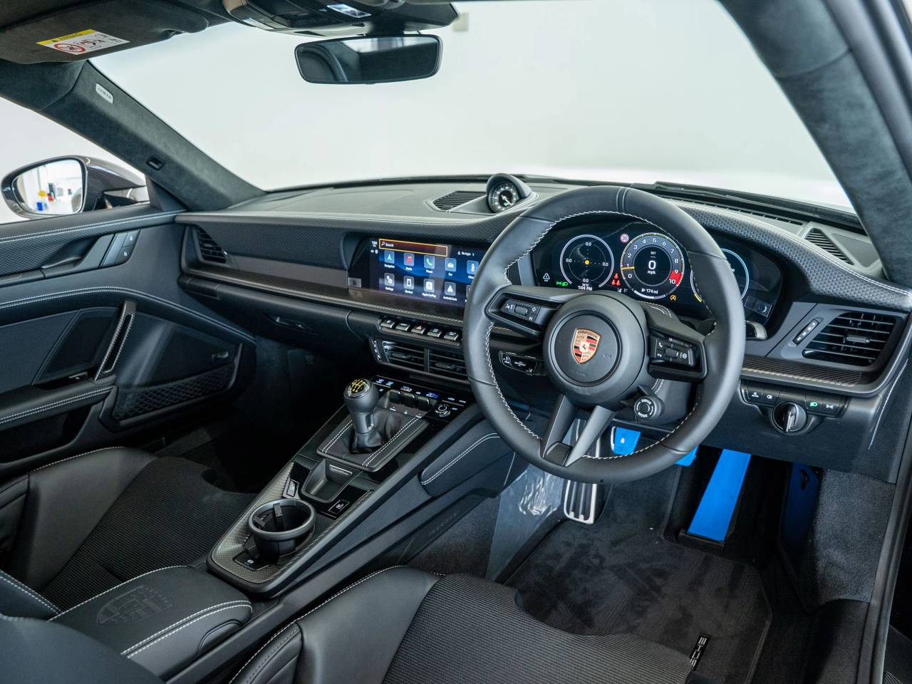 911 (992) GT3 TOURING image 07