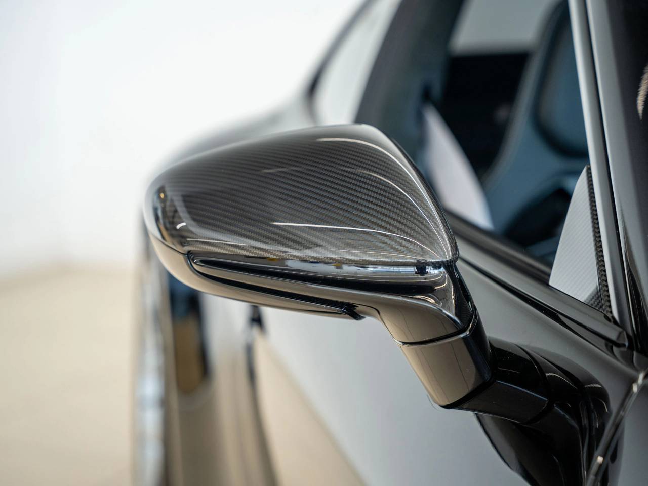 911 (992) GT3 TOURING image 13