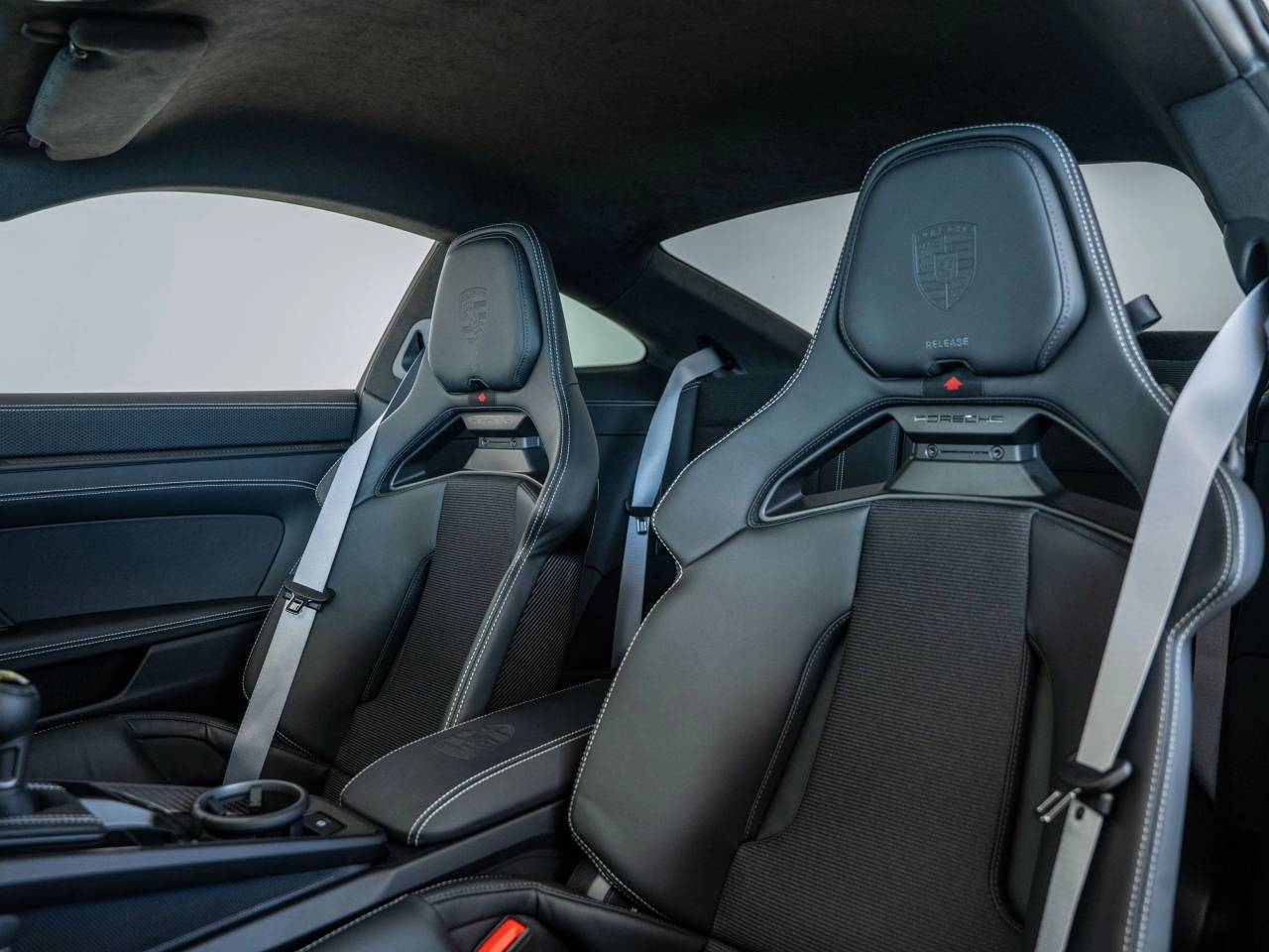 911 (992) GT3 TOURING image 22