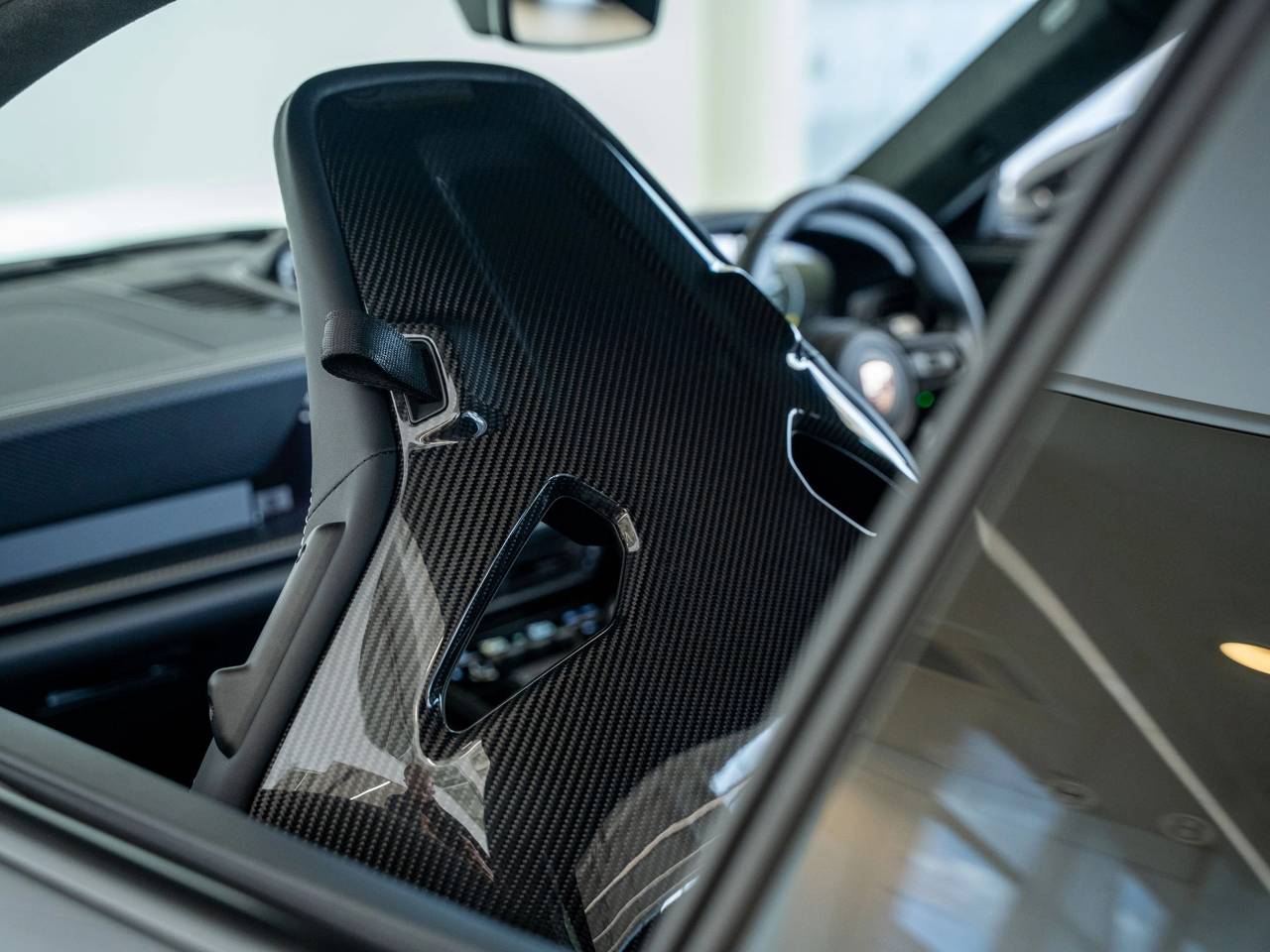 911 (992) GT3 TOURING image 32