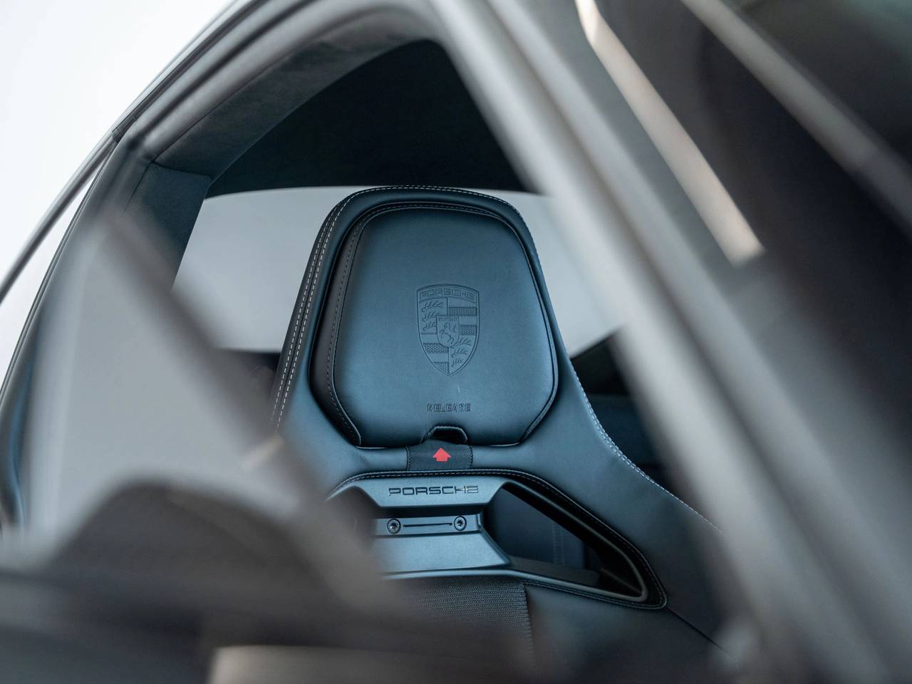 911 (992) GT3 TOURING image 47