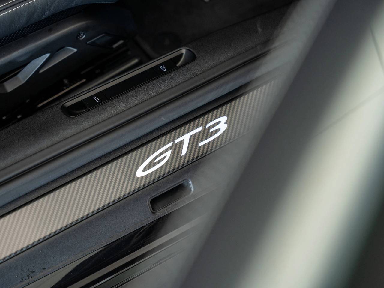 911 (992) GT3 TOURING image 38